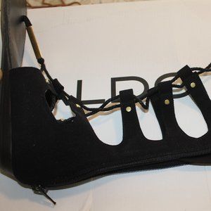 Suede high strap shoes